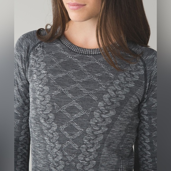 Lululemon Rest Less Pullover Long Sleeve in Heathered Black Large athletic gray - Picture 5 of 13
